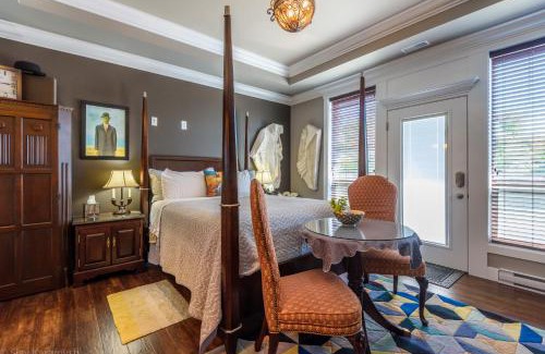 West Abbotsford Hotel | Brookside Inn Boutique Hotel