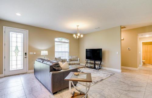 Brooksville House | Brooksville Home about 5 Mi to Weeki Wachee Springs!