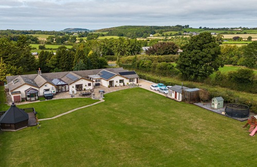 Lloc Cottage | Brookway Lodge