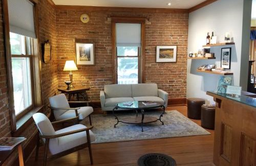 Paonia Bed & Breakfast | Bross Hotel B & B