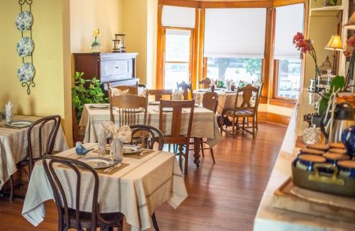 Paonia Bed & Breakfast | Bross Hotel B & B