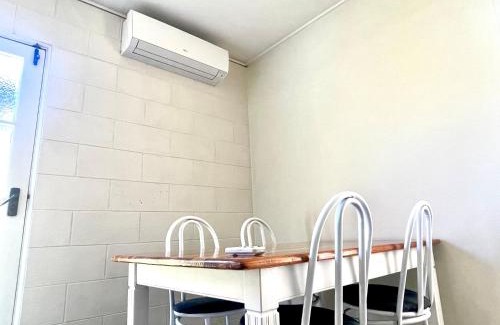 Browns Bay Hotel | Browns Bay Olive Tree - Pet Friendly Family Apartment
