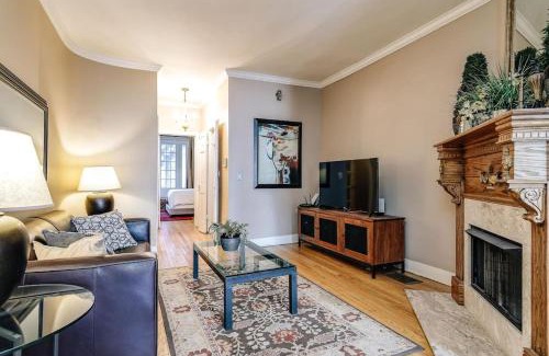 Gold Coast Apartment | Brownstone in Gold Coast