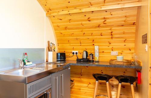 Cowan Bridge Apartment | Brownthwaite Luxury Pod with Hot Tub at Fell View Park Kirkby Lonsdale