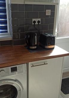 Nottingham House | Broxtowe house -3 bed House parking Nottingham