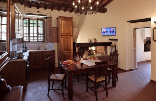 Montalcino House | Brunello di Montalcino Apartment Farmhouse Bonacchi