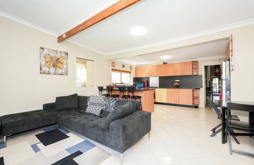 Brunswick House | BRUNSWICK, Melbourne-Cosy room in a great location. Shared Bathroom/living areas