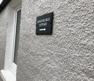 Maud House | Bruxie Holiday Cottages - Honeysuckle Cottage