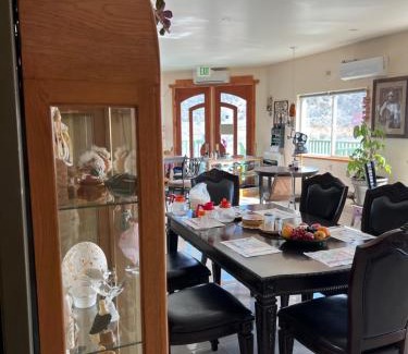 Panguitch Hotel | Bryce Sunset Inn