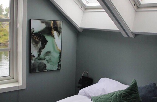 Aa House | Brygga Restaurant & Room
