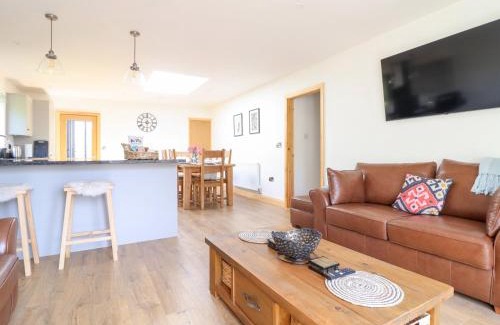 Corwen House | Bryn Bras
