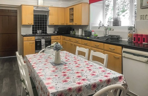 Rhos on Sea Cottage | Bryn Euryn Cottage - 28135