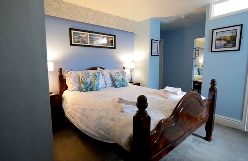 Colwyn Bay House | Bryn Woodlands House