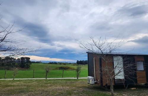 Timaru House | Brynderwyn Hill Oaks by Tiny Away
