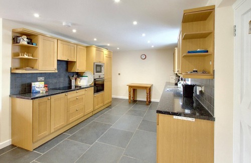 Llangranog Cottage | Brynllin, Llangrannog