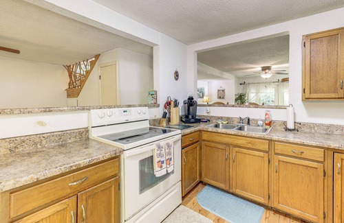 Bryson City Cottage | Bryson City Cottage w/Hot Tub & Waterfall Views!