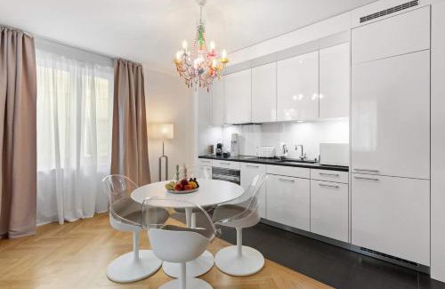 Center Apartment | Btqluxtoplocationacfreeparking