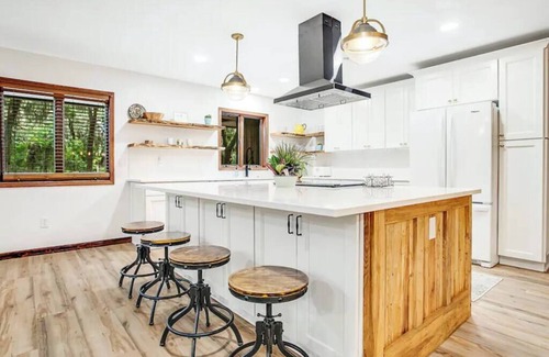 Amelia City House | Buccaneer Bungalow on Amelia Isle - Premium Vacation Rental!