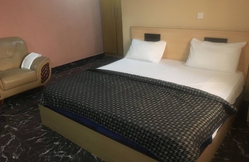 Sangotedo Hotel | Bucker's Palace Hotel