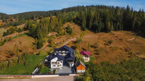 Gura Humorului House | Bucovina Inn