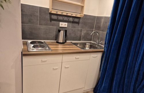 Wuppertal Apartment | Budget Apartment with Artistic Flair