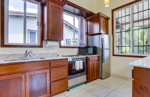 Placencia Cottage | Budget-Friendly Casita in Maya Beach Full Kitchen!