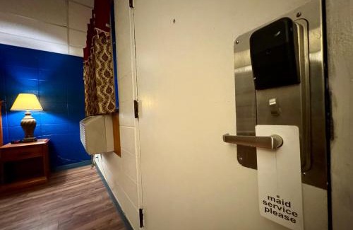 Ontario Hotel | Budget Inn Ontario