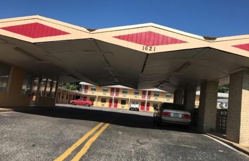 Denison Hotel | Budget Inn