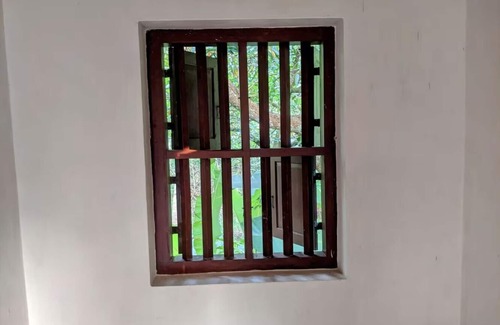 Kozhikode Villa | Budget Kerala Countryside Heritage Villa near Waterfall