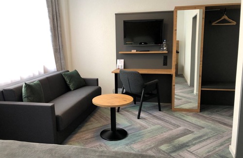 Daellikon Hotel | Budget Motel Self Check-in