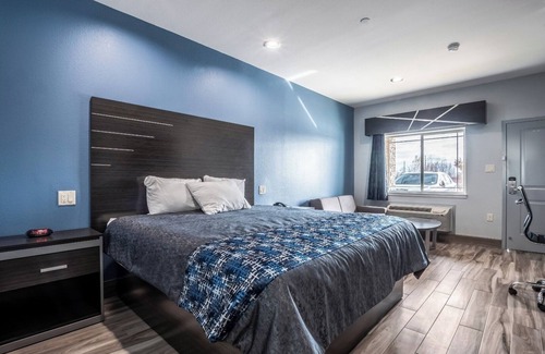 Katy Hotel | Budget Stay Near Katy Heritage Museum | Free Continental Breakfast
