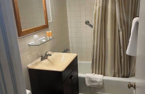 Delhi Hotel | BUENA VISTA INN