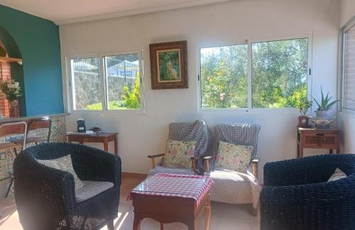 Lliria House | Buenas vistas y privacidad, tranquila y fresca villa en el bosque de Valencia con una magnífica piscina de 80m2