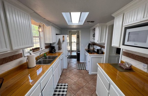 Medicine Park House | Buffalo House - Free Boat/Trailer parking