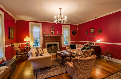 West Jefferson Bed & Breakfast | Buffalo Tavern Bed & Breakfast