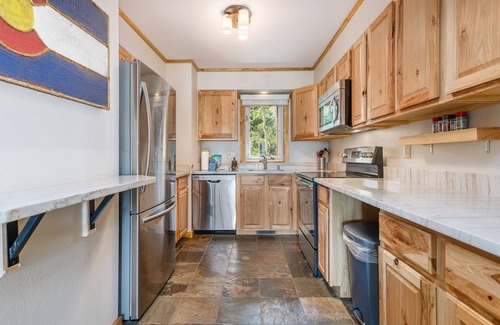 Wildernest Condo | Buffalo Woods 216: 15% of until Nov 30!