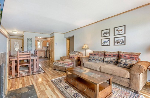 Wildernest Condo | Buffalo Woods 216: 15% of until Nov 30!