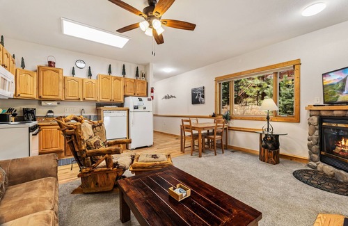 Fall River Estates Condo | Bugle Pointe A02 (HT)