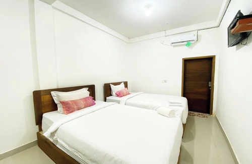 Sipura Island Hotel | Bujai Mentawai Griya Hotel