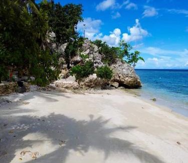 Liloan Resort | BuLahan Beach Resort Couple Room
