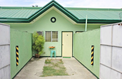 Calapan House | Bulalo Mangrove Inn