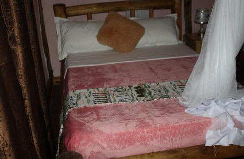 Kasese House | Bulbul safaris Lodge