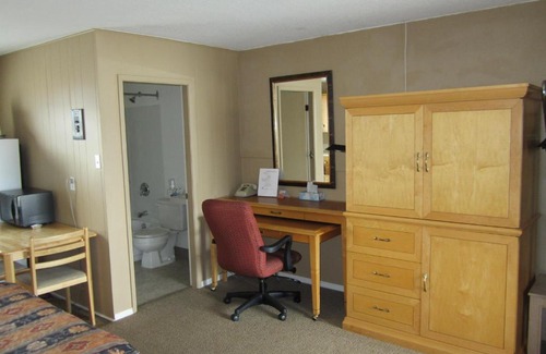New Hazelton Hotel | Bulkley Valley Motel