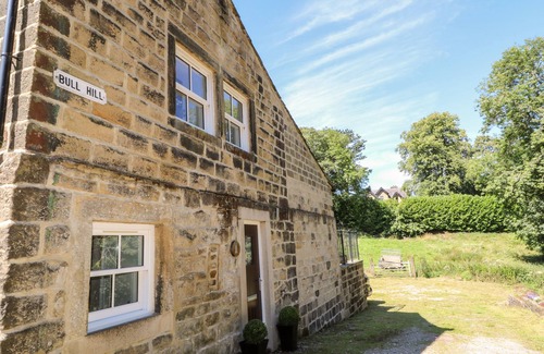 Oxenhope Cottage | BULL HILL COTTAGE, family friendly in Oxenhope