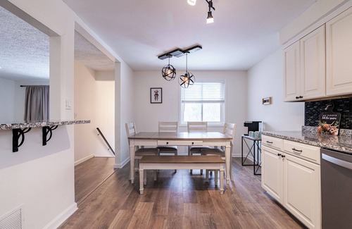 Fairport House | Bullzeye 3Bed2Bath, Full Townhome, Gameroom