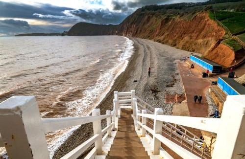 Sidmouth Apartment | Bulverton House Holiday Cottages