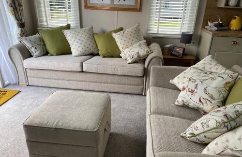 Woodfalls Apartment | Bumble Lodge New Forest