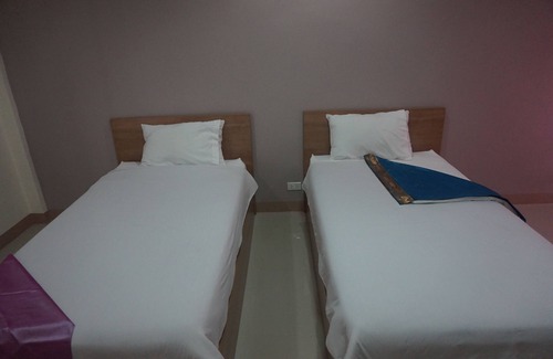 Nang Rong Hotel | Bumnsaya Place