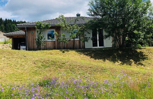 Schwarzenberg am Boehmerwald House | Bungalow for max 6 people near ski lift cross-country hiking, also wood stove
