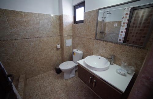 Saturn Resort | Bungalouri La Mare* Saturn